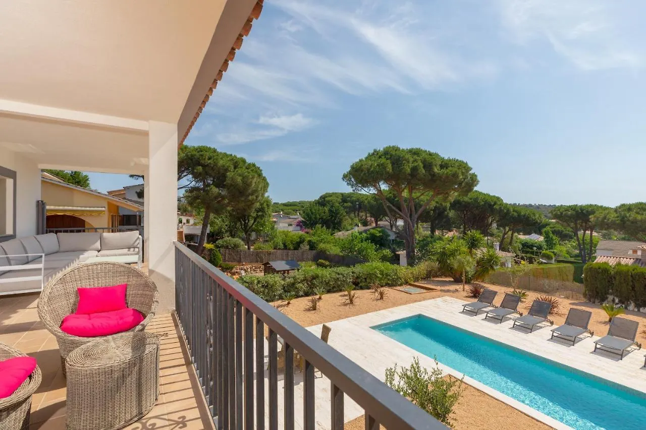Hauzify I Villa Eugeni Ors カロンジェ