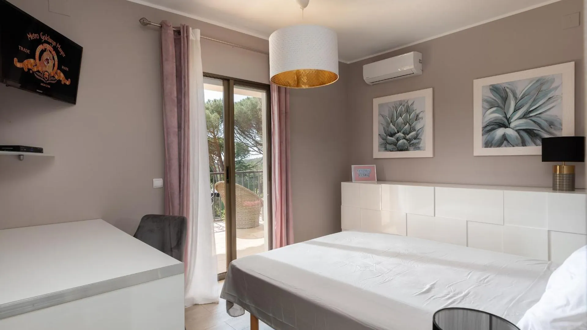 Hauzify I Villa Eugeni Ors Calonge